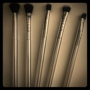 New eyeshadow brushes. Never used.